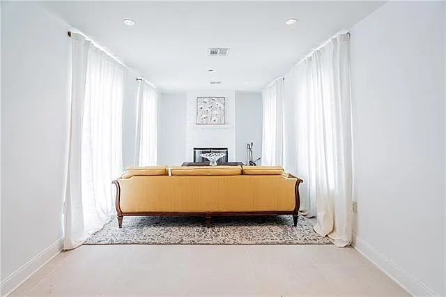 3920 Clearview Pkwy — Photo 5