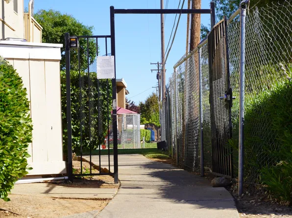 River's Bend Apartments, 6047 Woodminster Cir APT 27, Orangevale, CA 95662