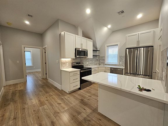 5th image of 11 Holton St #6