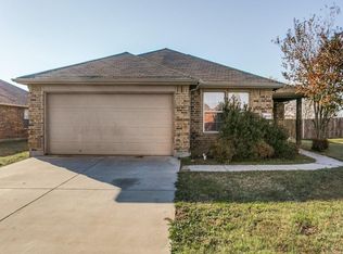1613 Millbrook Dr, Midlothian, TX 76065