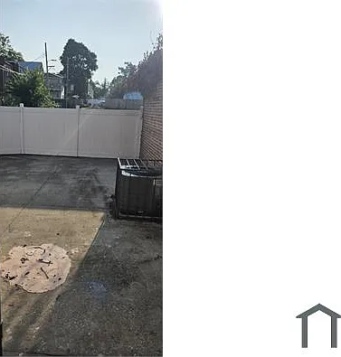 2604 Denison St — Photo 14