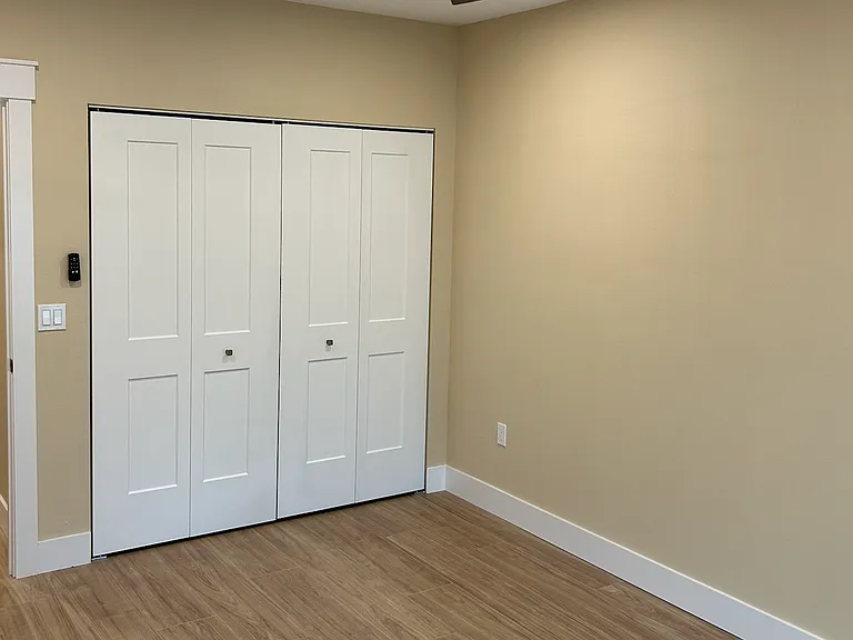 1041 Charlotte Ave — Photo 13