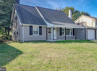 12 Mayfair Cir, Willingboro, NJ 08046