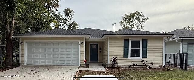 1st image of 558 E 60TH Street