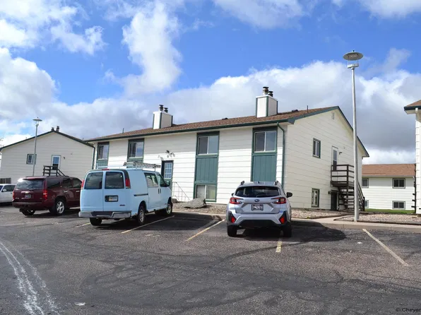 402 Miller Ln #8, Cheyenne, WY 82009