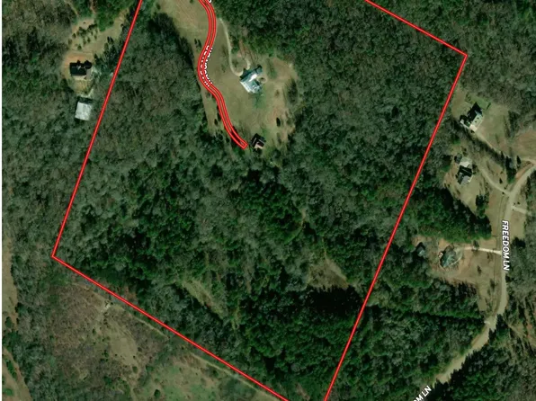 309 Wagon Dr, Commerce, GA 30530