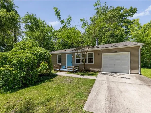 17214 Chula Vista Dr, Belton, MO 64012