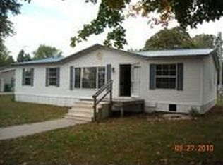 19896 State Line Rd, Edwardsburg, MI 49112