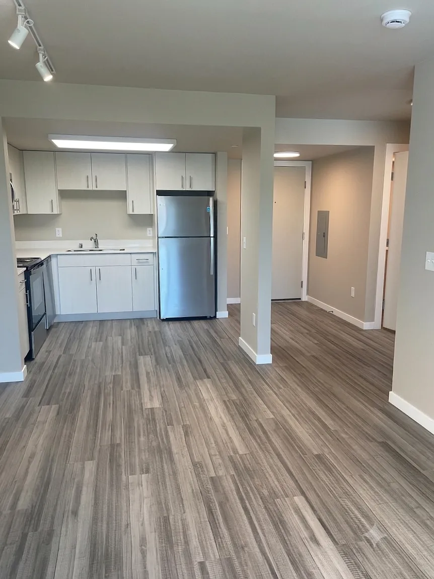 Central District Freehold — Photo 4
