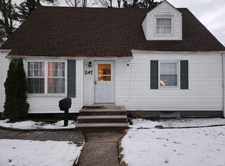 247 Hamilton Rd, Teaneck, NJ 07666