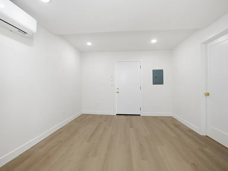 4559 Campus Ave #11 — Photo 3