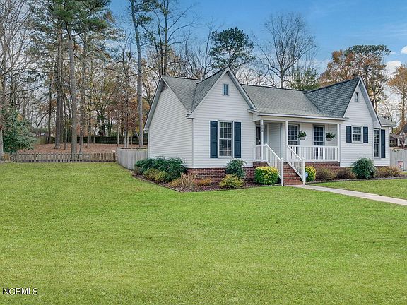 3rd image of 603 Lancelot Drive