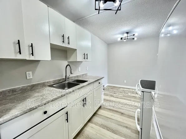 102 127th Ave NW #9108, Edmonton, AB T5E 0E3