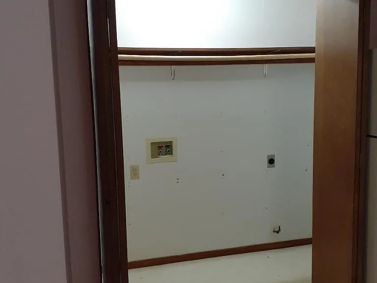 Washer/Dryer closet