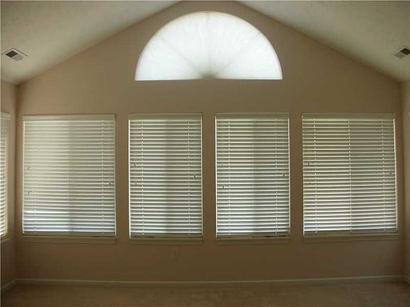 5th image of 7384 Lake Lakota Pl