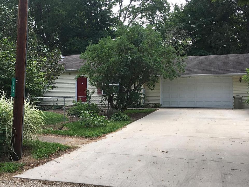 1st image of 132 Amasa St