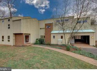 107 Old Oak Tree Rd, Lansdale, PA 19446