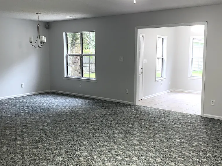 1132 Lancelot Ln — Photo 9