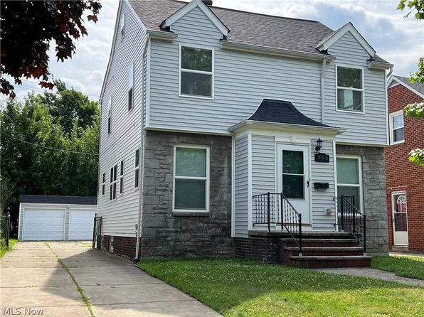 261 E 210th St, Euclid, OH 44123