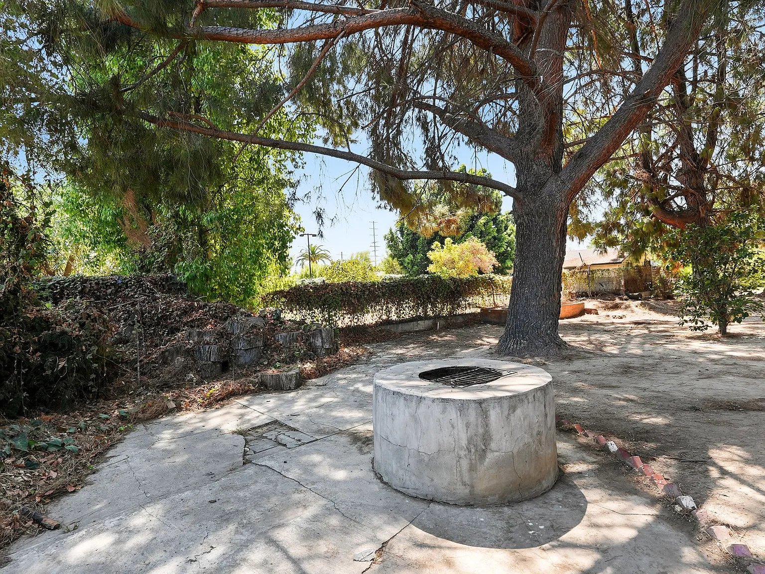 3 bed, $4,995 — Photo 4