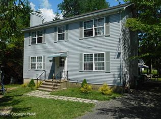548 Country Place Dr, Tobyhanna, PA
