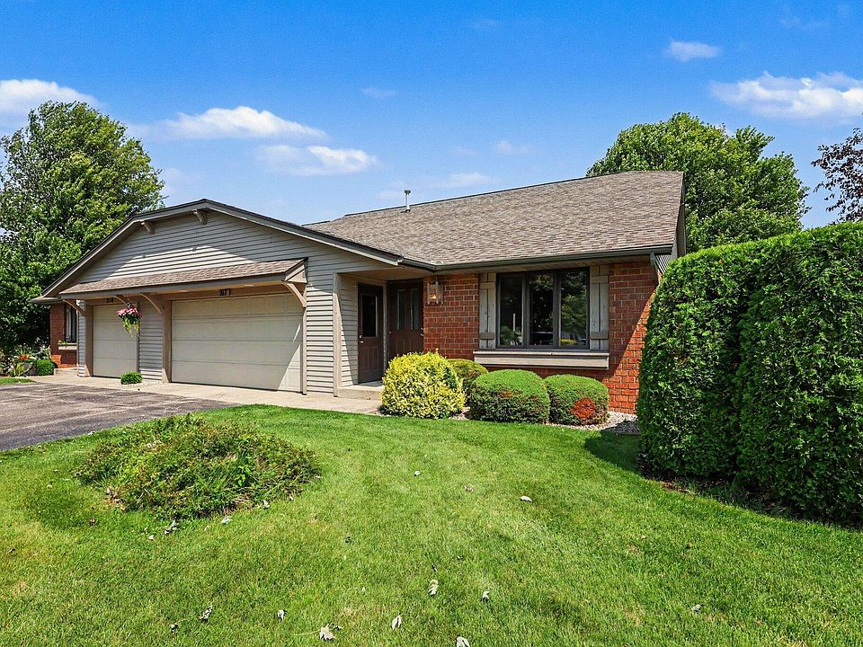 1st image of 217 Parkside Dr