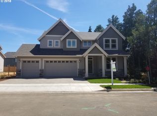 11865 Hazel Park Dr, Oregon City, OR 97045