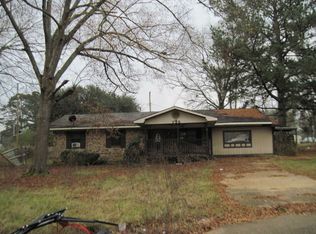 296 Tulip Cir, Camden, AR 71701