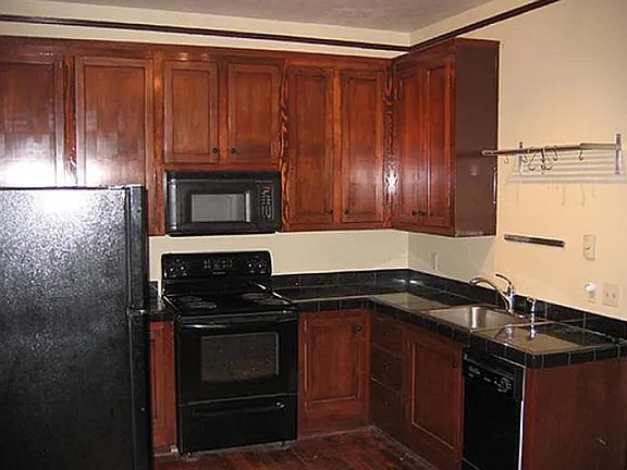 4th image of 3958 N Mississippi Ave APT 1