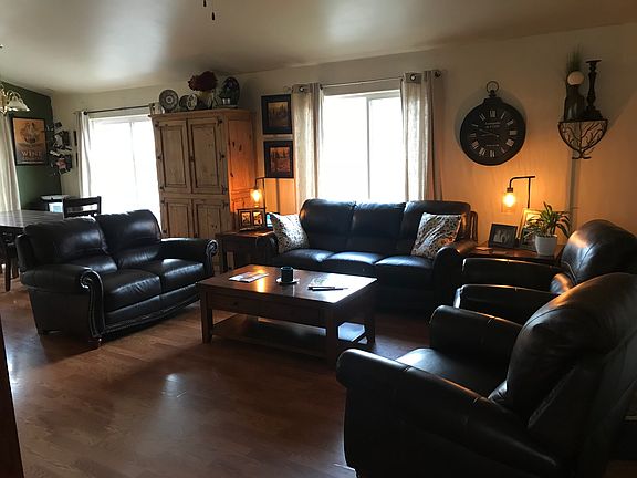 3rd image of 401 Virginia Ct