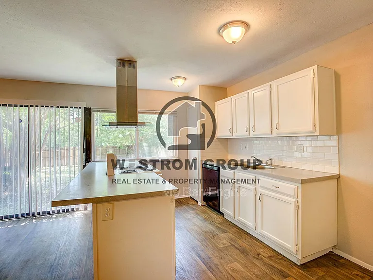 7801 Summerglen Rd — Photo 22