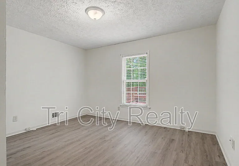 135 Brookside Trce — Photo 30