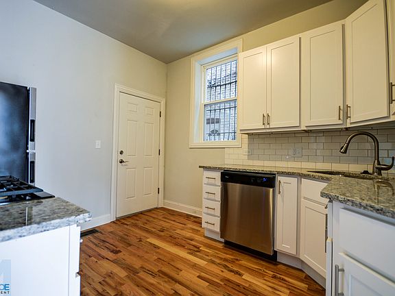 2111 North Western Avenue Kitchen Style Three Photo