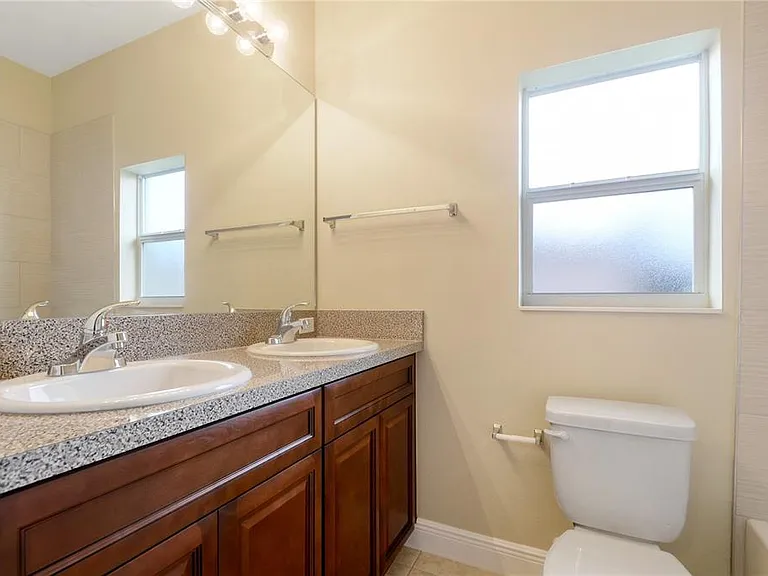 411 Blackbird Way — Photo 10
