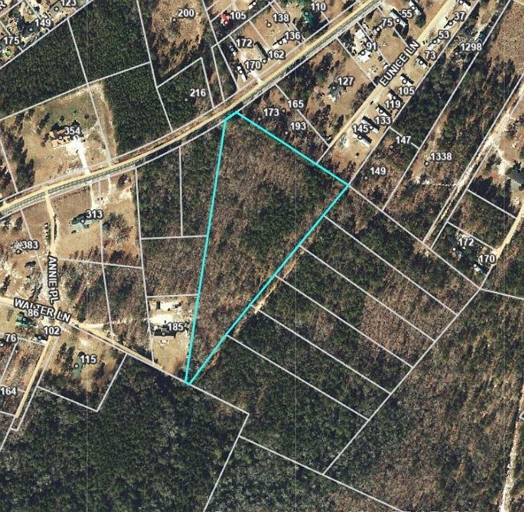 2nd image of Gilchrist Rd