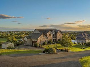 3209 Crest Vue Cir, Danielsville, PA 18038