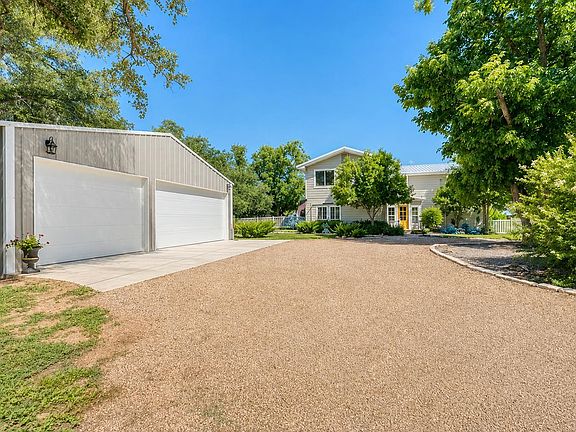 2nd image of 409 Island Lodges Drive