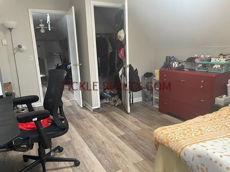 20 Tracy St — Photo 7