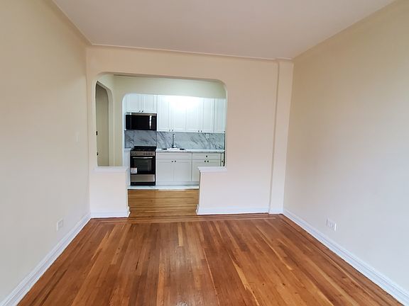 2nd image of 41-43 39th Pl #5H