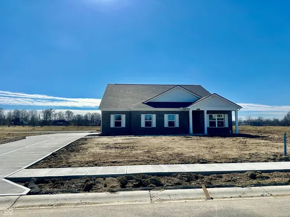 7813 Magnolia St, New Palestine, IN 46163