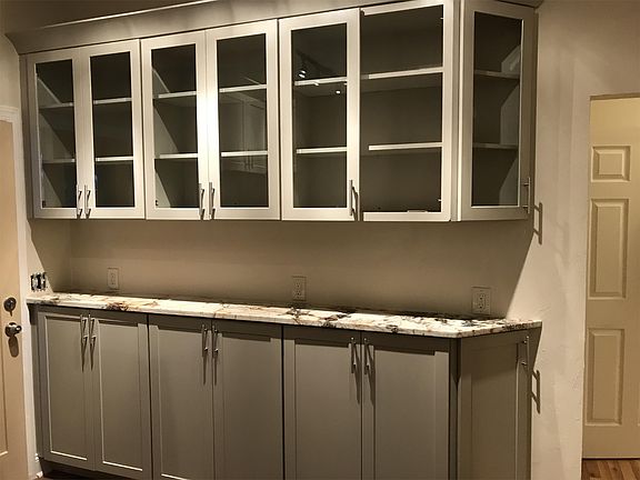 4th image of 6811 Thomas Blvd #1