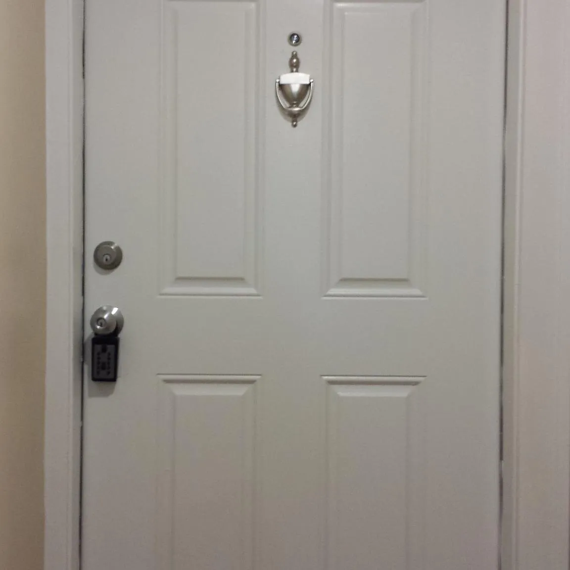 2 bed, 1350 sqft, $2,000 — Photo 2
