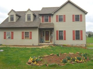 1346 Amosite Rd, Bainbridge, PA 17502