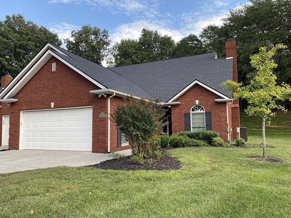 2nd image of 159 Hickory Ct
