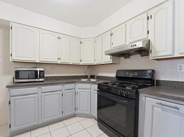 41 Alan Terrace image 12 of 16