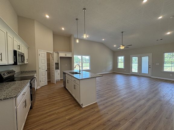 3rd image of 92 Laurel View St Lot 95