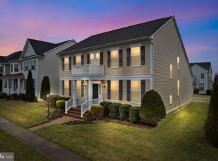 21038 Athens St, Ashburn, VA 20148