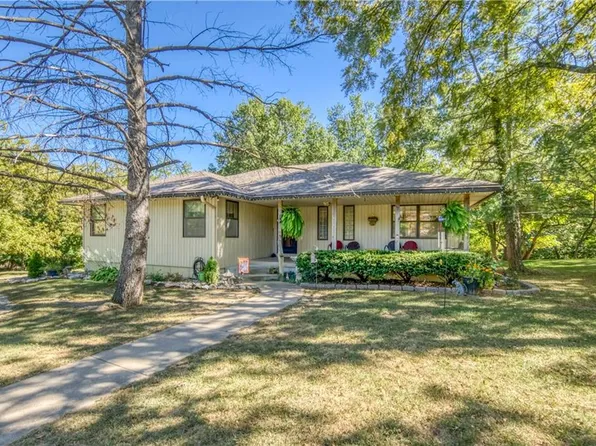 104 SE 215th Rd, Warrensburg, MO 64093