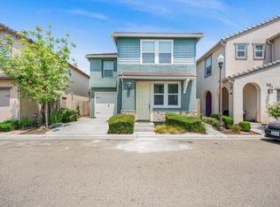 3515 Magnificent Way, Clovis, CA 93619