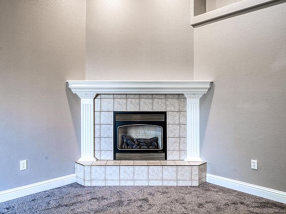 3rd image of 3389 Avington Way